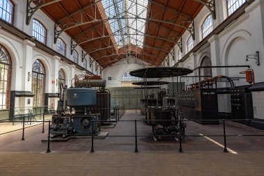 FUNCHAL, PORTUGAL - 10 Temmuz 2024: Porto Tramvay Müzesi 'nde (Museu do Carro Elctrico) antika tramvay sergisi