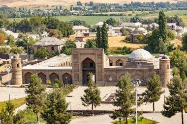 Hisor, Tacikistan 'daki Madrassa-i Kuhna' nın mimari detayları