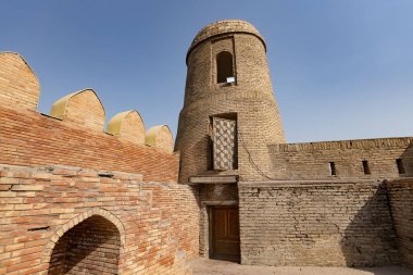 Tajikistan 'daki Büyük İpek Yolu' ndaki Hisor Fortess 'in şehir duvarı detayları.