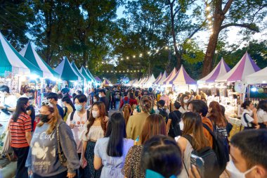 BANGKOK THAILAND-08 Kasım 202Loi Krathong Festivali Kasetsart Üniversitesi Bangkhen.BANGKOK THAILAND-08 Kasım 2024