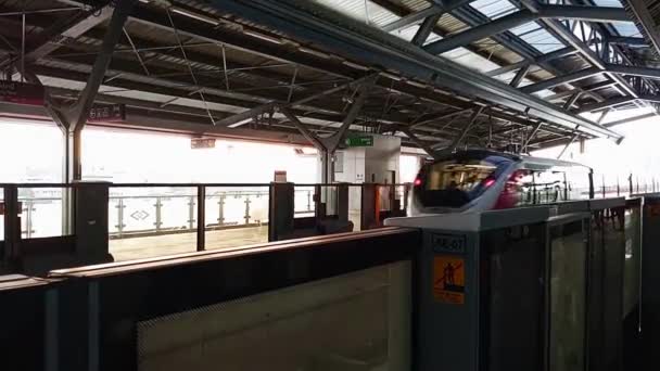 Bangkok Thailand Ledna 2023 Metropolitní Rychlá Tranzitní Růžová Linka Stanice — Stock video