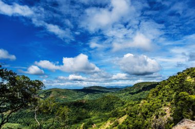 Üst Diyaluma Şelalesinin Güzel Manzarası, Sri Lanka
