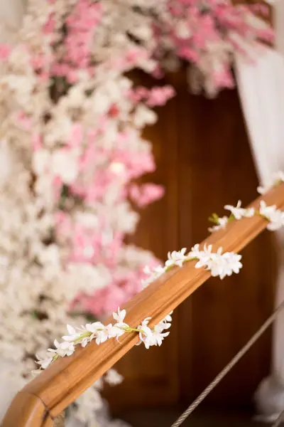 Bahçedeki güzel çiçekler