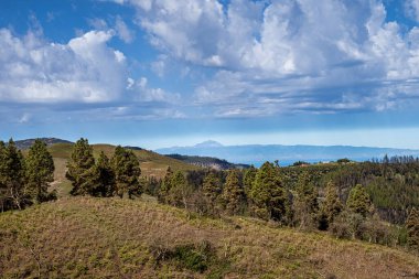 Gran Canaria yürüyüş rotası Cruz de Tejeda 'dan Artenara' ya, Caldera de Tejeda, Gran Canaria, Kanarya Adaları, İspanya
