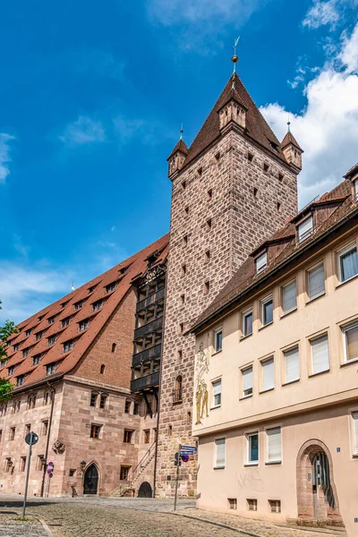 Castillo Nuremberg Luginsland Torre Vigilancia Sobre Tierra Nuremberg Alemania Torre — Foto de Stock