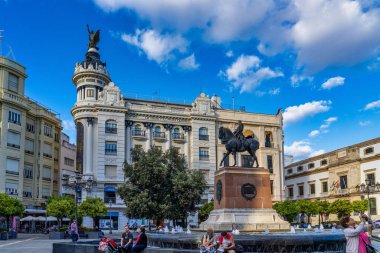 Cordoba, İspanya - 31 Ekim 2022: Ana Meydan Tendillas, Plaza de las Tendillas, Cordoba, Endülüs, İspanya