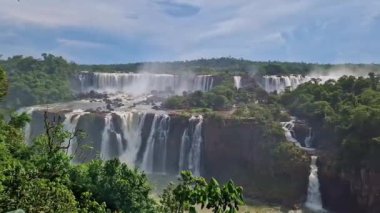 Iguazu Falls, the largest series of waterfalls of the world, located at the Brazilian and Argentinian border, View from Brazilian side, one of the Seven Natural Wonders of the World