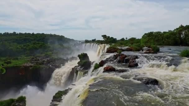 Iguazu Falls Grootste Reeks Watervallen Van Wereld Gelegen Aan Braziliaanse — Stockvideo