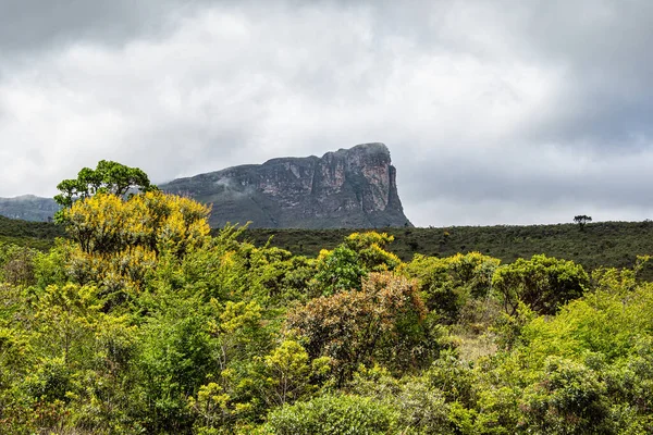 stock image Beautiful hiking trail to Aguas Claras waterfall in Vale do Capao, Chapada Diamantina, Palmeiras, Bahia, Brazil