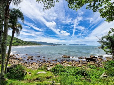 Florianopolis 'teki Praia do Matadeiro manzarası, Brezilya' daki Santa Catarina.