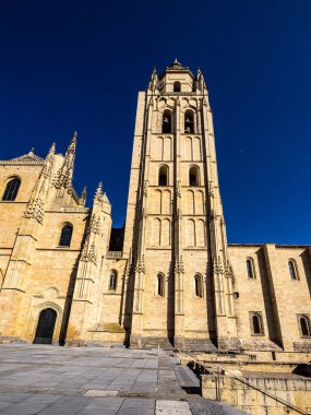 İspanya 'nın tarihi şehri Castilla y Leon' da Santa Maria de Segovia Katedrali