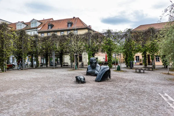 Der Versunkene Riese Ist Eine Plastik Skulptur Eines Liegenden Riesen — Stockfoto