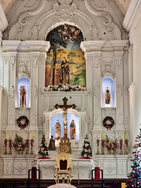 Brezilya, Santa Catarina 'daki Florianopolis Metropolitan Katedrali' nin içi. Santa Catarina eyaletinin ana kilisesi. Praca XV de Novembro 'nun tarihi anıtı