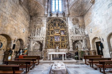 Burgos, İspanya - 16 Haziran 2023: Burgos, Castilla-Leon, İspanya 'da San Gil Abad Kilisesi' nin İçişleri
