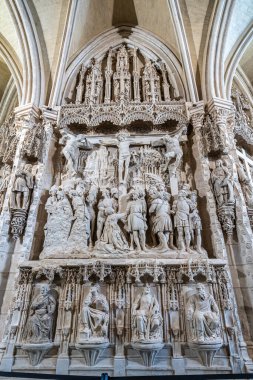 Burgos, İspanya - 17 Haziran 2023: Castilla y Leon, İspanya 'daki Burgos Katedrali. Unesco Dünya Mirası Alanı. Bir Roma tapınağının tepesine dikildi, bir Fransız Gotik modelini takip ederek..