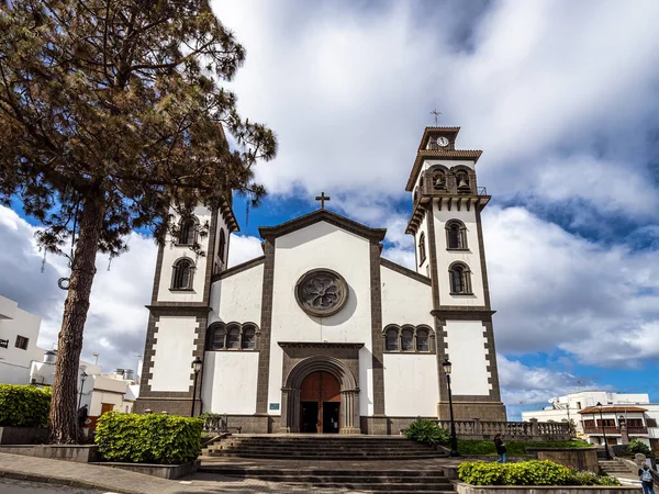 Gran Canaria, İspanya - 20 Şubat 2023: Moya, Gran Canaria, İspanya Kanarya Adaları, İspanya 'da Candelaria Kilisesi, Iglesia de Nuestra Senora de la Candelaria Kilisesi