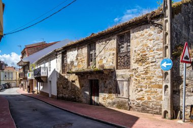 Camarinas, İspanya - 25 Haziran 2023: Galiçya, İspanya, Avrupa 'daki balıkçı köyü