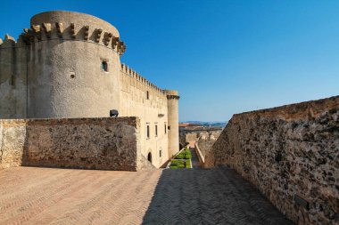 Saint Severina 'daki Norman kalesi, İtalya' daki Calabria. Santa Severina 'da Castello Normanno