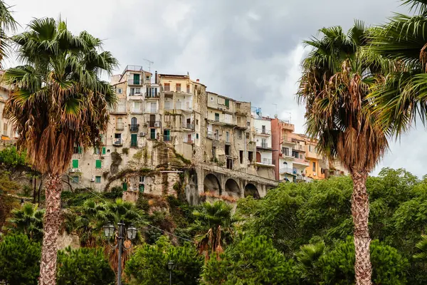 Stad Tropea Toeristische Bestemming Calabrië Italië Uitzicht Stad Het Klooster — Stockfoto