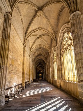 Segovia, İspanya - Haziran 06, 2023: Segovia, Castilla y Leon, İspanya 'nın tarihi kentinde Santa Maria de Segovia Katedrali' nin içi