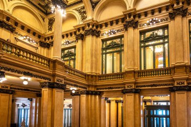 Teatro Colon, Colon Theater, dünyanın en iyi opera salonlarından biri, Buenos Aires 'in kültürel ikonu, 1857' de Buenos Aires, Arjantin 'de açıldı.