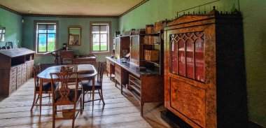 Weimar, Almanya - 11 Mayıs 2023: Almanya 'nın Weimar kentindeki Johann Wolfgang von Goethe' nin evi. Goethe Müzesi, Johann Wolfgang Goethe 'nin hayatına ve çalışmalarına adanmıştır..