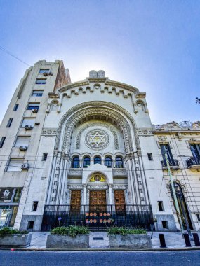 Arjantin, Buenos Aires 'teki San Nicolas lavalle parkında bulunan İsrail Cemaati Sinagogu.