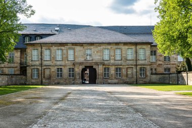 Yeni Saray, Neue Schloss Bayreuth, Almanya. 1753 'ten kalma Margrave' lerin koltuğu. Bayreuth, Richard Wagner 'in yıllık operaları ile ünlüdür..