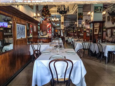 Buenos Aires, Arjantin - 17 Aralık 2023: Geleneksel Alman restoranı Zum Edelweiss, San Nicolas, Buenos Aires, Arjantin