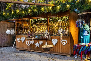 Münih 'teki Çin Kulesi' nde Noel pazarı, Bavyera, Avrupa 'daki Almanya