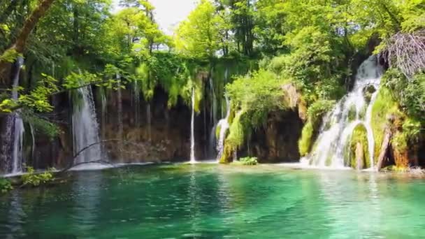 Majestueus Uitzicht Waterval Met Turquoise Water Het Nationaal Park Plitvice — Stockvideo