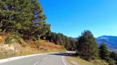 Roncal Vadisi 'nden geçerken, Navarre' de Valle de Roncal, İspanya 'da Navarra, Avrupa