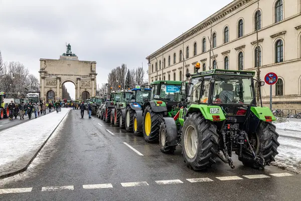 Munich Jerman Januari 2024 Sebuah Manifestasi Besar Dari Para Petani Stok Gambar Bebas Royalti