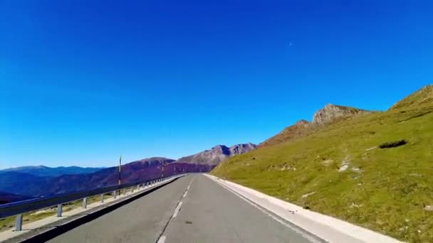 Проїжджаючи Через Роналську Долину Валле Ронкал Наваррі Іспанія — стокове відео