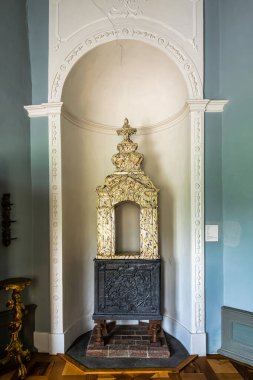 Weimar, Almanya - 12 Mayıs 2023: Weimar Thuringia Almanya yakınlarındaki Belvedere Kalesi 18. yüzyıldan kalma zarif bir yazlık. Castle Park 'tan görüntü.