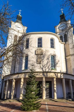 Münih, Almanya - 30 Aralık 2023: Christ King, Christkoenig, Almanya 'nın Münih bölgesindeki Neuhausen-Nymphenburg.Münih, Bavyera' da bulunan bir Katolik kilisesidir.