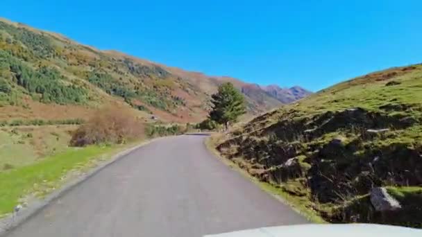 Conduciendo Por Valle Del Hecho Los Pirineos Españoles Otoño España — Vídeo de stock
