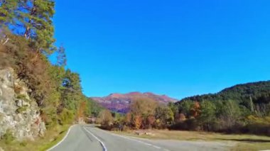 Roncal Vadisi 'nden geçerken, Navarre' de Valle de Roncal, İspanya 'da Navarra, Avrupa