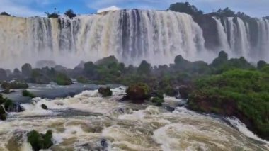 Devil's Throat at Iguazu Falls, one of the world's great natural wonders, on the border of Argentina and Brazil, Latin America