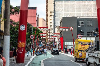 Sao Paulo, Brezilya - 19 Ocak 2024: Sao Paulo, Brezilya 'daki Liberdade mahallesi Japonya dışındaki dünyanın en büyük etnik Japon topluluğudur. Japonların mahalledeki varlığı 1912 'de başladı.