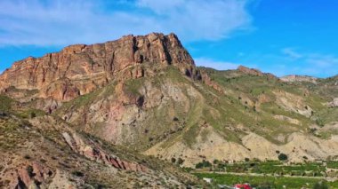 İspanya 'nın Murcia bölgesindeki Ricote Vadisi' ndeki Ojos dağlarının manzarası. Mirador del Penon 'da görüldü..