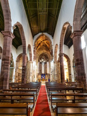 Silves, Portekiz 'deki Katedral da Se Katedrali' nin içi. 13. yüzyılda Moorish Büyük Camii 'nde inşa edilmiş.