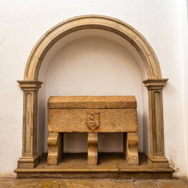 Silves, Portekiz 'deki Katedral da Se Katedrali' nin içi. 13. yüzyılda Moorish Büyük Camii 'nde inşa edilmiş.