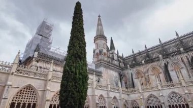 Santa Maria da Vitoria Manastırı 'nın içinde Portekiz, Batalha' daki Zafer Anıtı. Bir Dünya Mirası Sitesi
