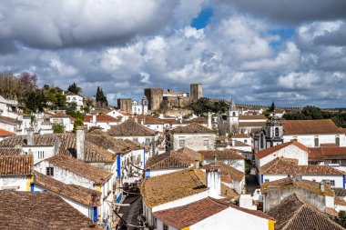 Obidos Kalesi (Portekizce: Castelo de Obidos) Portekiz 'in batısında yer alan Obidos şehrinde yer alan bir ortaçağ sarayıdır.