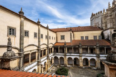 İsa 'nın Tarikatı Manastırı, Convento de Cristo, Tomar şehrinin en önemli şehridir. Santarem Bölgesi. Portekiz.