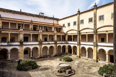 İsa Tarikatı Manastırı 'nın ana manastırı, Portekiz, Tomar' daki Convento de Cristo..