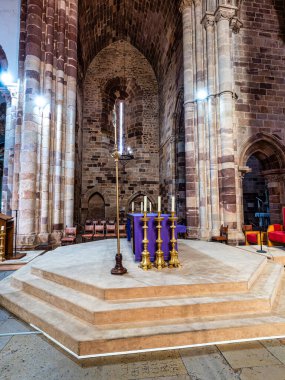 Silves, Portekiz - 21 Şubat 2024: Katedral da Se 'nin İçi, Portekiz Silves Katedrali. 13. yüzyılda Moorish Büyük Camii 'nde inşa edilmiş.