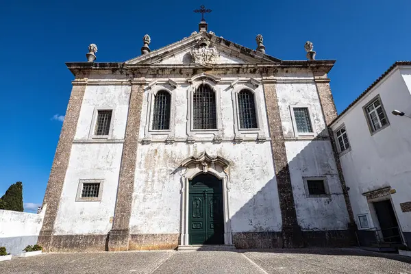 Portekiz Setubal 'deki San Sebastiao Katolik Kilisesi cephesi