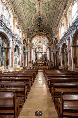 Setubal, Portekiz - 29 Şubat 2024: Portekiz 'in Setubal kentindeki San Sebastiao Katolik Kilisesi